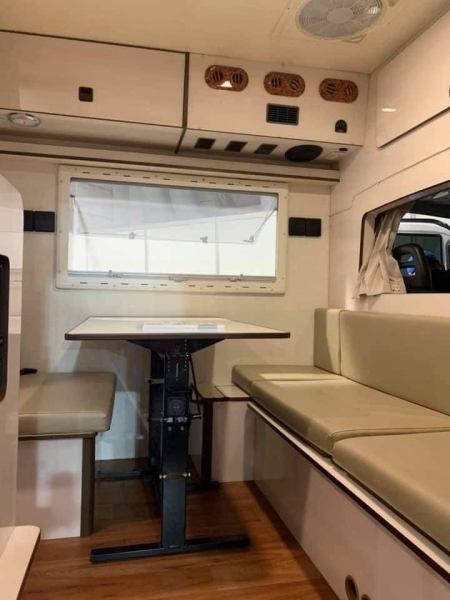 IVECO露營車-大蝸牛上下舖