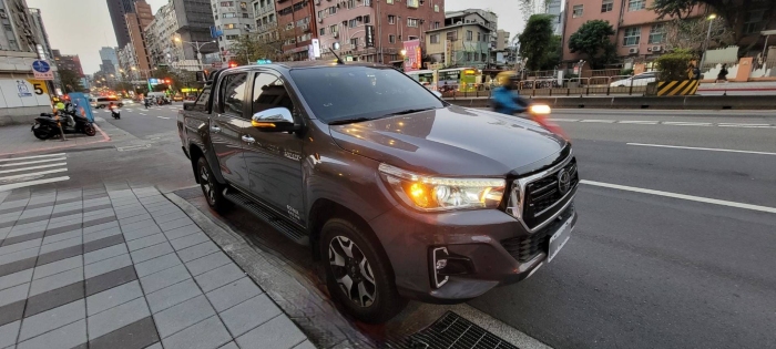 TOYOTA 海力士皮卡
